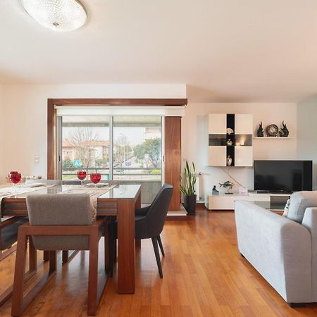 Apartment Qian Rio Douro 2Br Free Parking Porto Luaran gambar