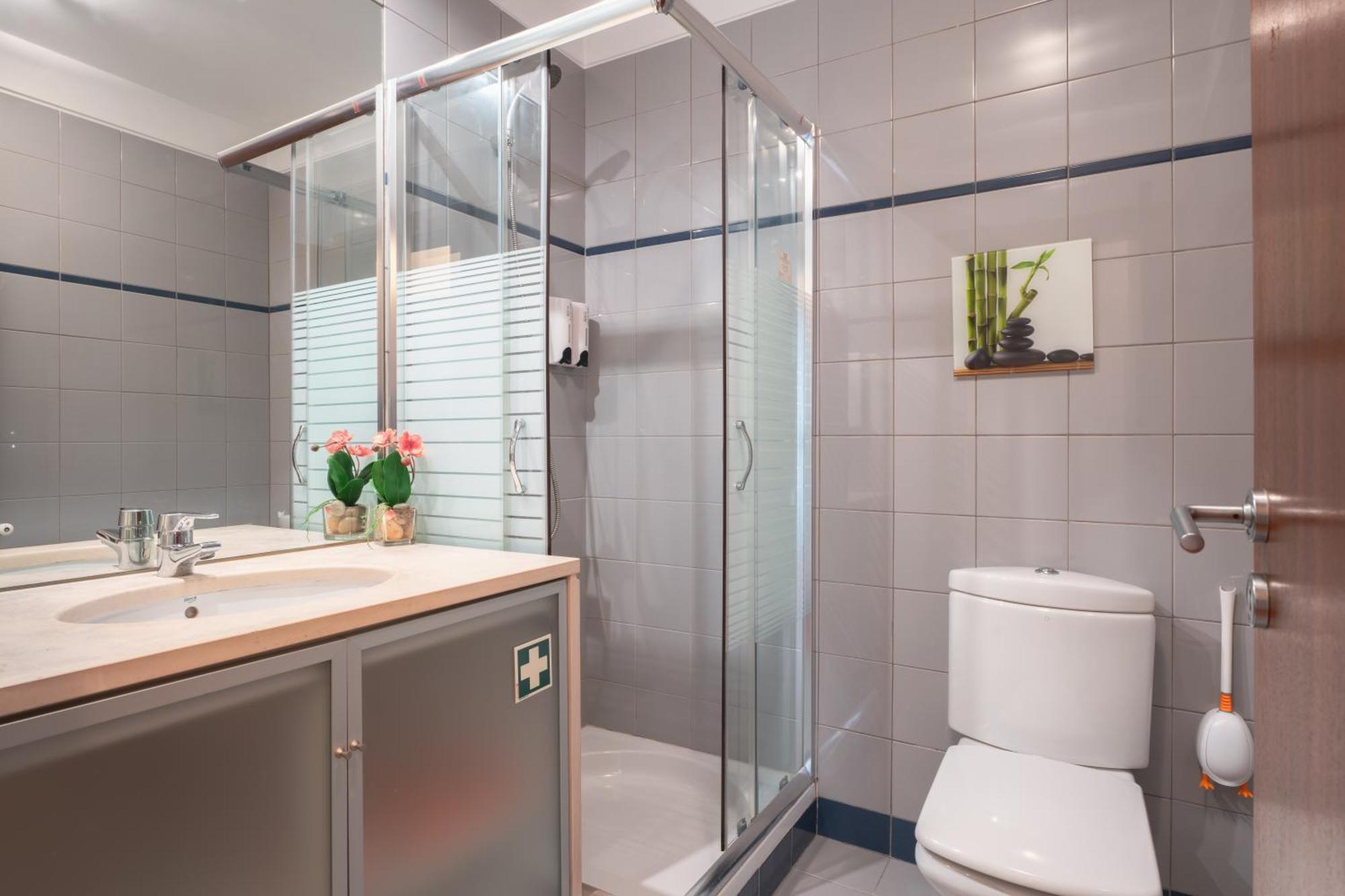 Apartment Qian Rio Douro 2Br Free Parking Porto Luaran gambar