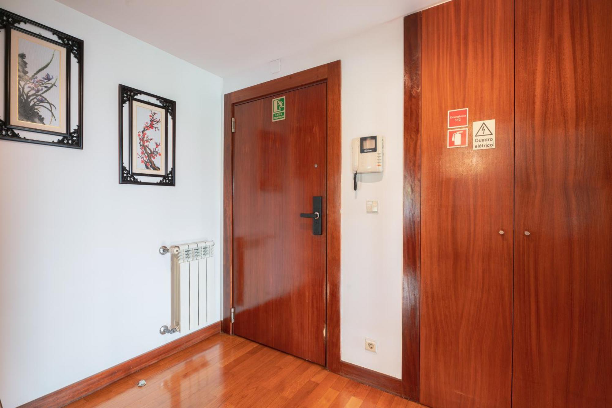 Apartment Qian Rio Douro 2Br Free Parking Porto Luaran gambar