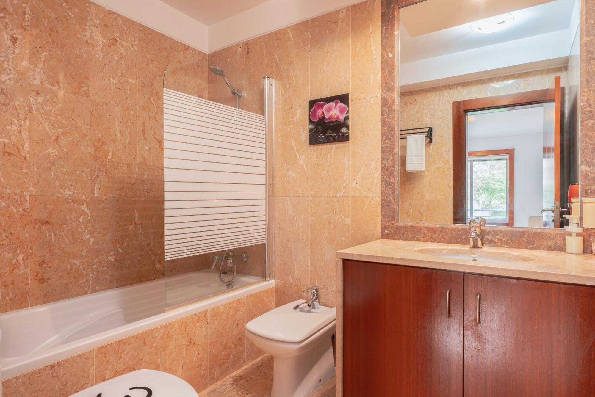 Apartment Qian Rio Douro 2Br Free Parking Porto Luaran gambar