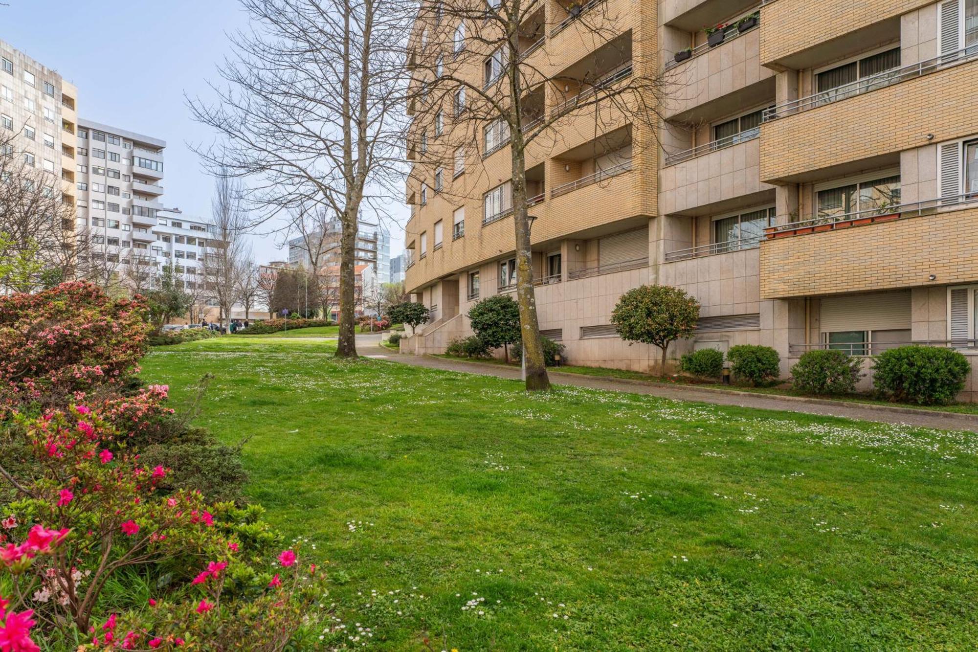 Apartment Qian Rio Douro 2Br Free Parking Porto Luaran gambar
